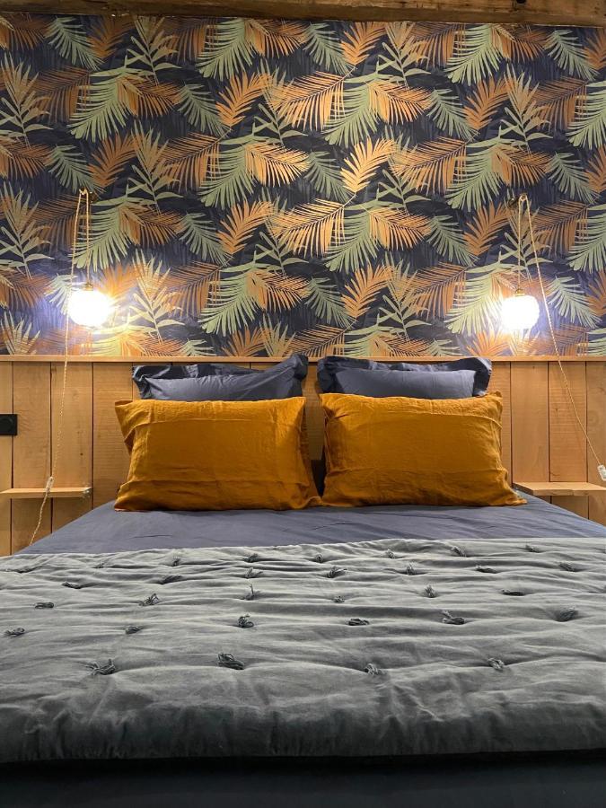 Domaine De La Bigottiere, Chambres D'Hotes Montigne-le-Brillant Екстер'єр фото